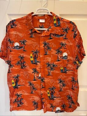 Marvel Spider-Man Hawaiian Short-Sleeve Button-Down Shirt